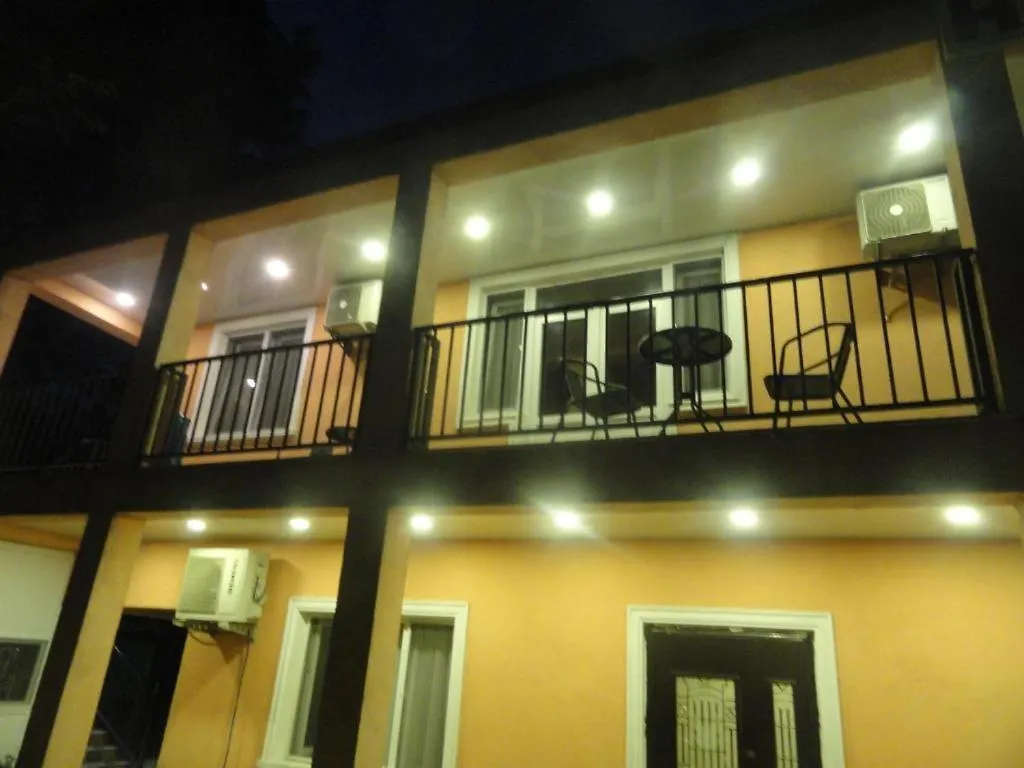 Hotel California Гонио à Batoumi Maison d'hôtes